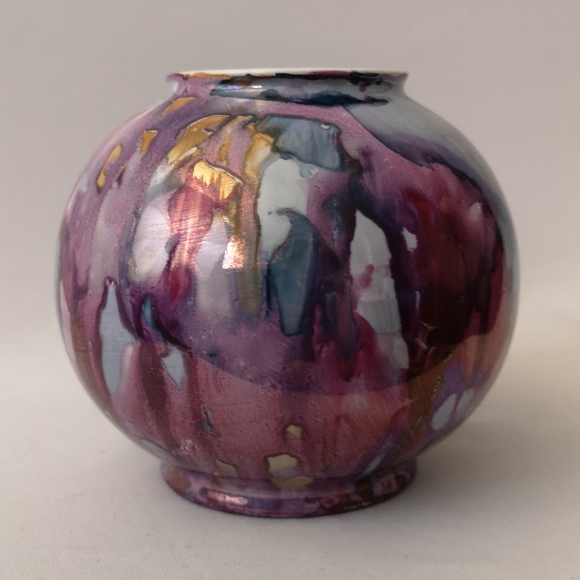 Gorgeous Squat Ceremic Bowl / Vase with Drip Glaze with Purple, Pink, Blue, Gold - Picture 2 of 5